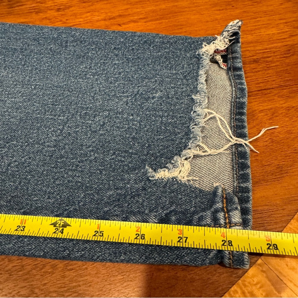 Torrid‎ Classic Denim High Rise Straight Artisan Hem Jeans Mild Distressing 18T - Picture 8 of 12